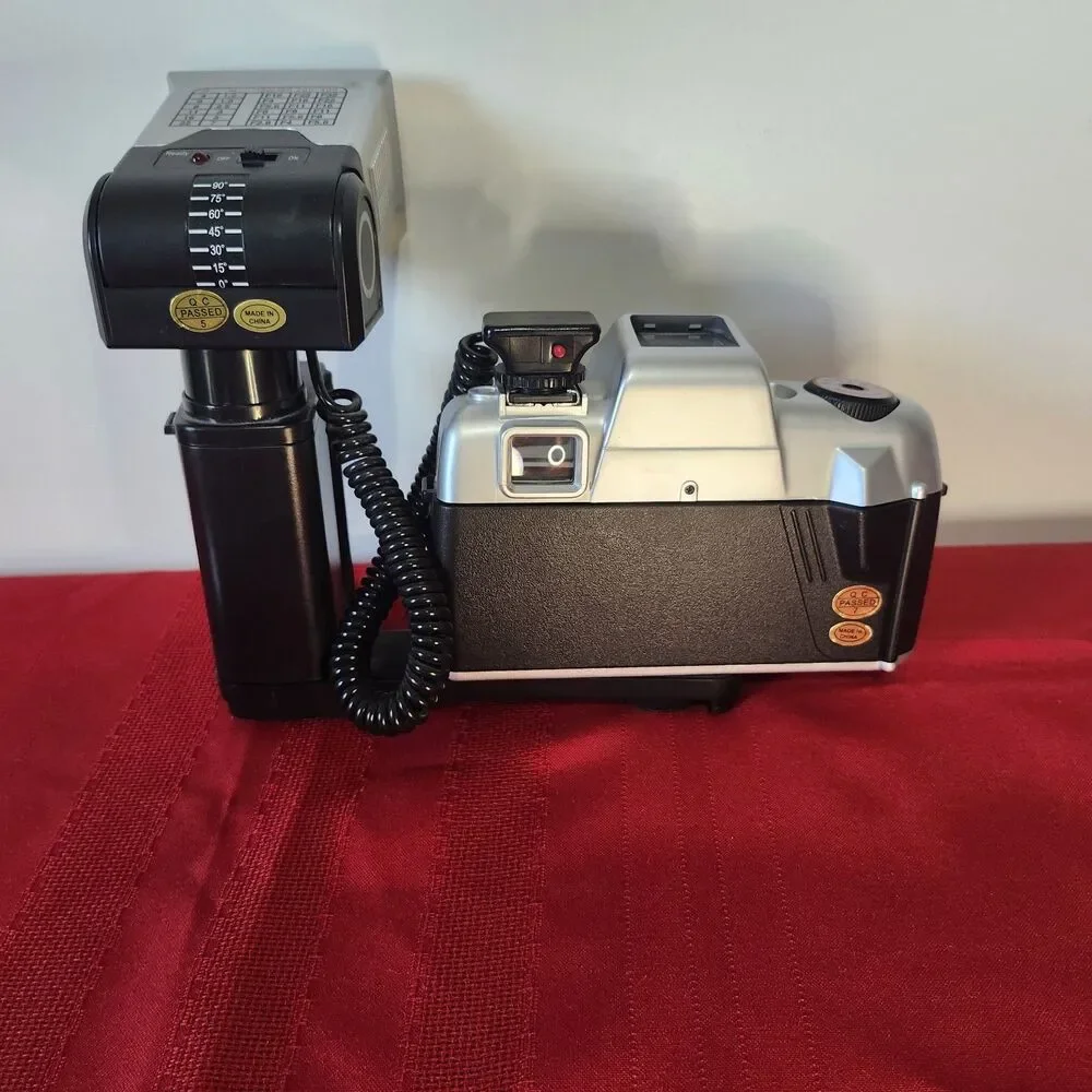Canomatic Big Royal View 35mm Film Camera w/ Flash Bracket Novelty Scamera Toy